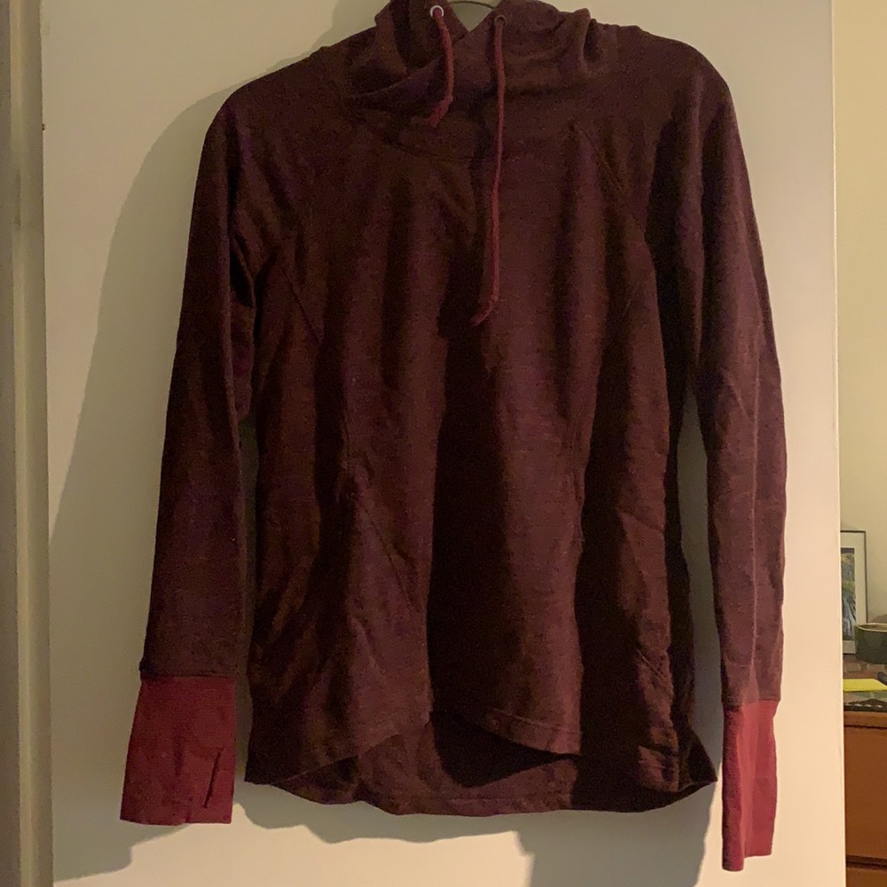 Fitted Avalanche pullover